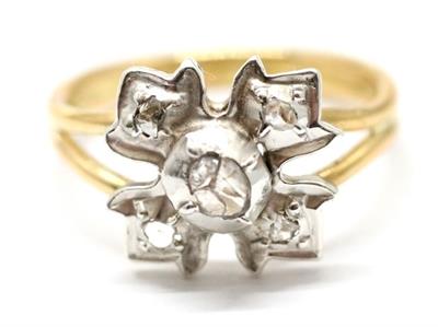 Zlatý prsten s diamanty