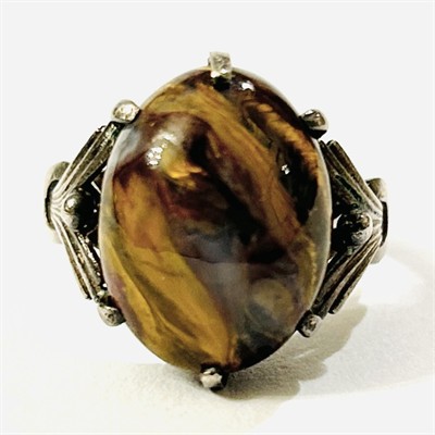 Starožitný stříbrný prsten s achátem-tygřím okem