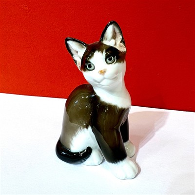 Rosenthal, sedící kočka