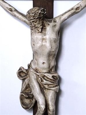 Ukřižování, sádrová plastika