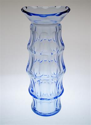 Velká Art - Deco váza akvamarínové sklo broušené do fazet