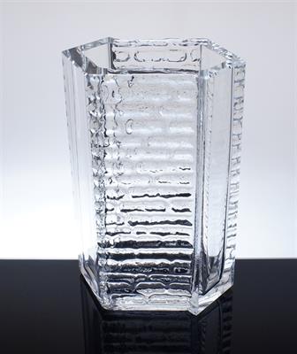 Masivní čirá váza s organickým dekorem Václav HANUŠ, Desná