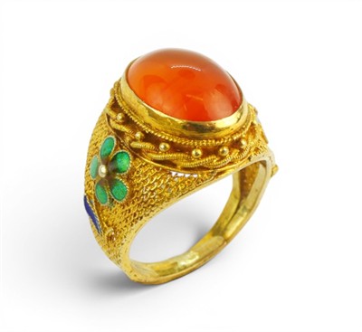 Stříbrný prsten s oranžovým chalcedonem