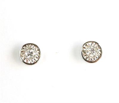 Zlaté náušnice s diamanty