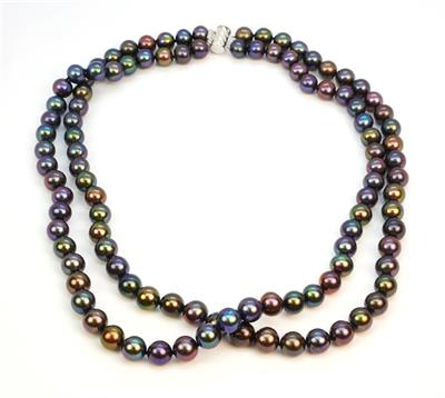 Zlatý perlový náhrdelník