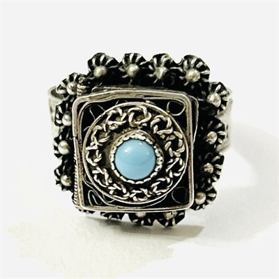 Stříbrný starožitný "jedový" prsten s tyrkysovým kamenem