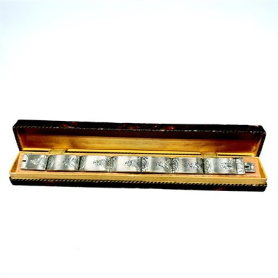 Prvorepublikový stříbrný náramek v původní etuji