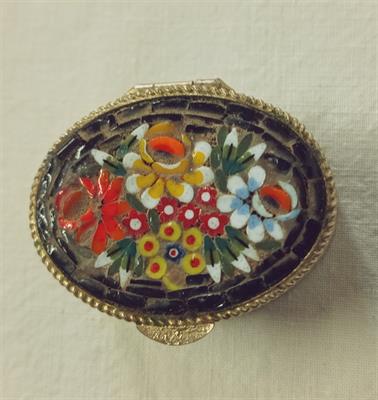 Lékovka - krabička, mozaikové sklo