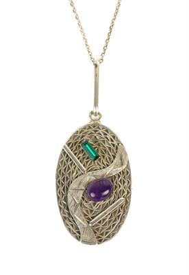 Stříbrný náhrdelník s ametystem