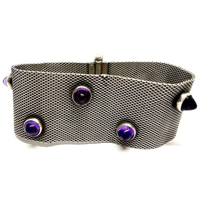 Stříbrný náramek s ametysty