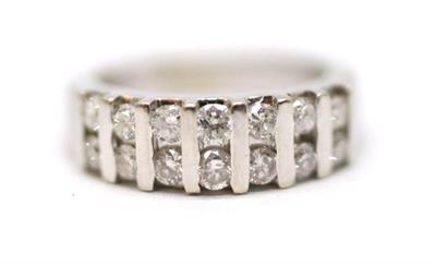 Zlatý prsten s diamanty