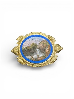 Zlatá brož s mozaikou