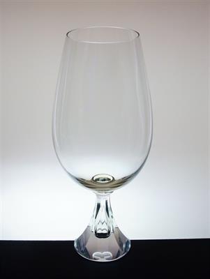 Obří sklenice ze souboru "Jan MASARYK" M. METELÁK Harrachov