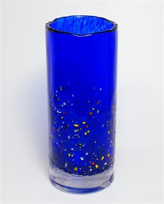 Hutní váza se zataveným barevným dekorem Miluše ROUBÍČKOVÁ