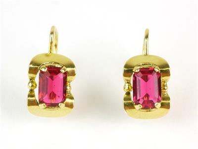 Stříbrné zlacené náušnice s červenými kameny