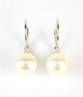 Zlaté náušnice s perlami a diamanty