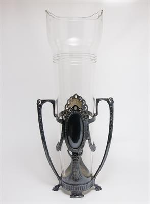 Ojedinělá velká secesní váza v postříbřené kovové montáži