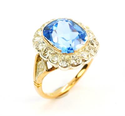 Zlatý prsten se spinelem a brilianty