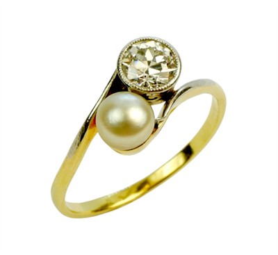 Briliantový prsten s perlou
