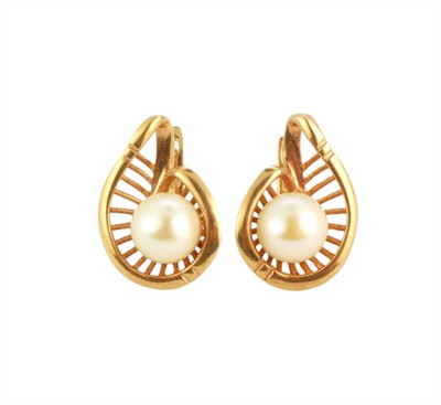 Zlaté náušnice s perlami
