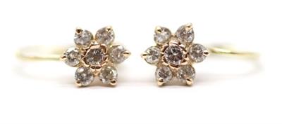 Zlaté náušnice s diamanty