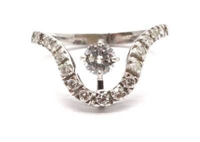 Zlatý prsten s diamanty