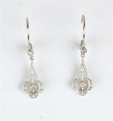 Zlaté náušnice s diamanty