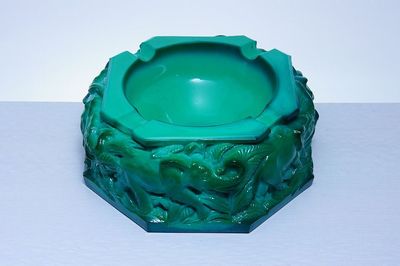 SLONI - popelník malachitové sklo, Curt Schlevogt - INGRID