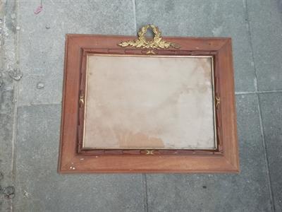 Klasicistni rámeček