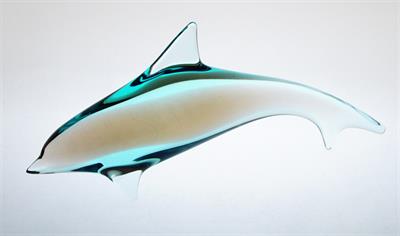 DELFÍN drobná plastika topasové a berylové sklo M. JANKŮ