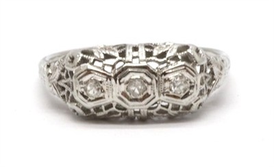 Zlatý prsten s diamanty