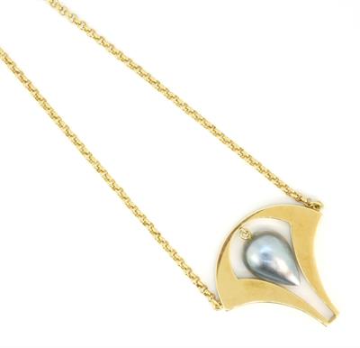 Zlatý náhrdelník s Mabe perlou