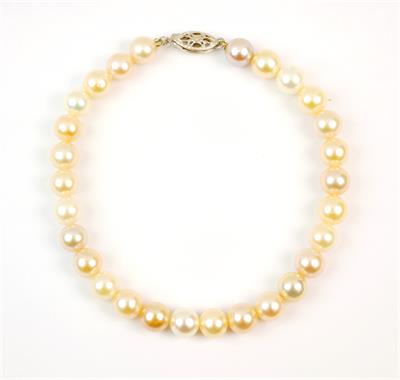 Zlatý perlový náramek