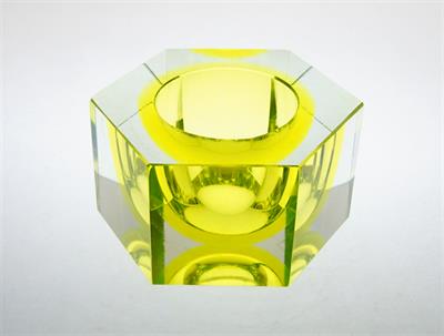 Velmi masivní uranová dóza broušená do fazet - R. RAMISCH