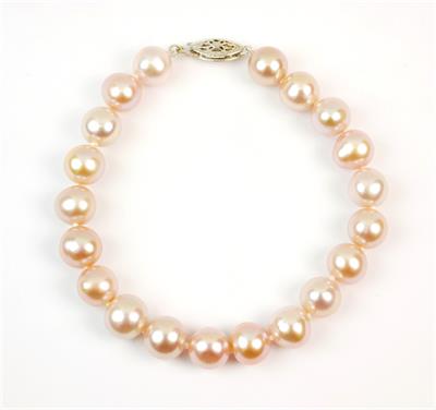 Zlatý perlový náramek