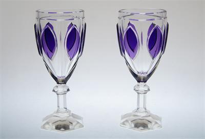 Pár ametystových sklenic, Biedermeier tzv. lištované sklo