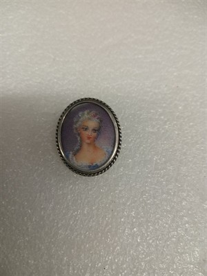 Brož stříbro malovaný medailon