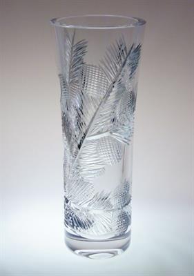 Velká masivní broušená váza JEHLIČÍ signovaná Josef PRAVEC