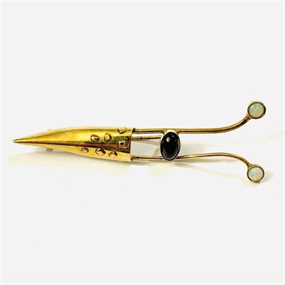 Zlatá autorská brož s opály a almandinem