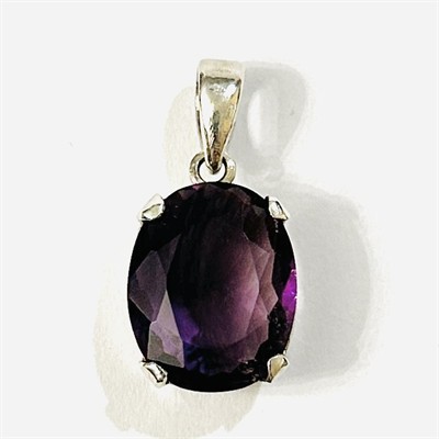 Stříbrný přívěšek s ametystem