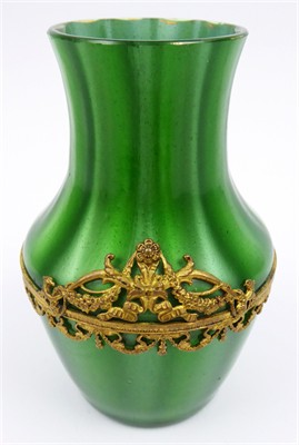 Secesní vázička Loetz - dekor Green Metallin