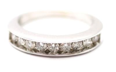 Zlatý prsten s diamanty