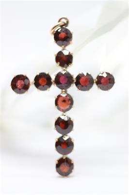 Zlatý přívěsek - křížek s almandiny