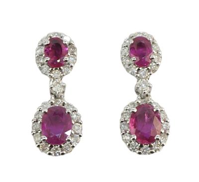 Zlaté náušnice s diamanty a rubíny