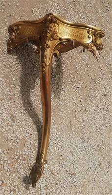 Rohový konzolovy stolek