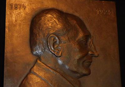 TRPIMIR IVANČEVIČ - portrét KARLA PELANTA, bronz