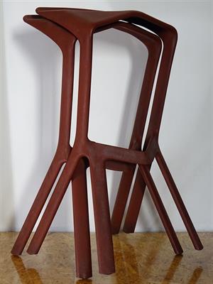 Konstantin Grcic, 2 barové židle MIURA