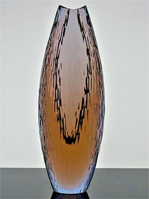 Váza broušená, 60. - 70. léta