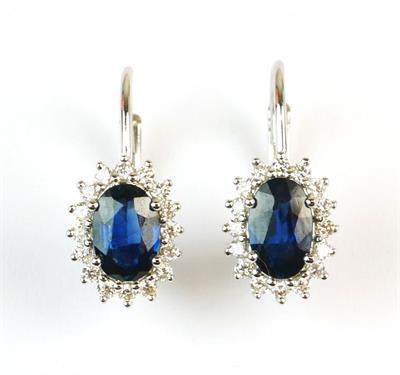 Zlaté náušnice se safíry