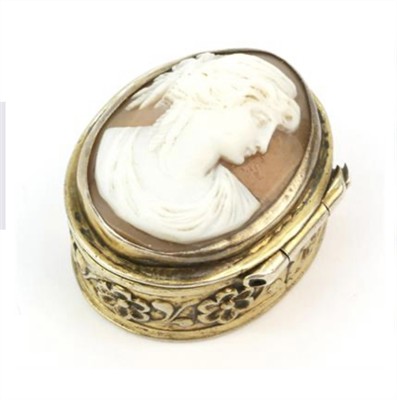 Krásná dóza ze stříbra s kameí